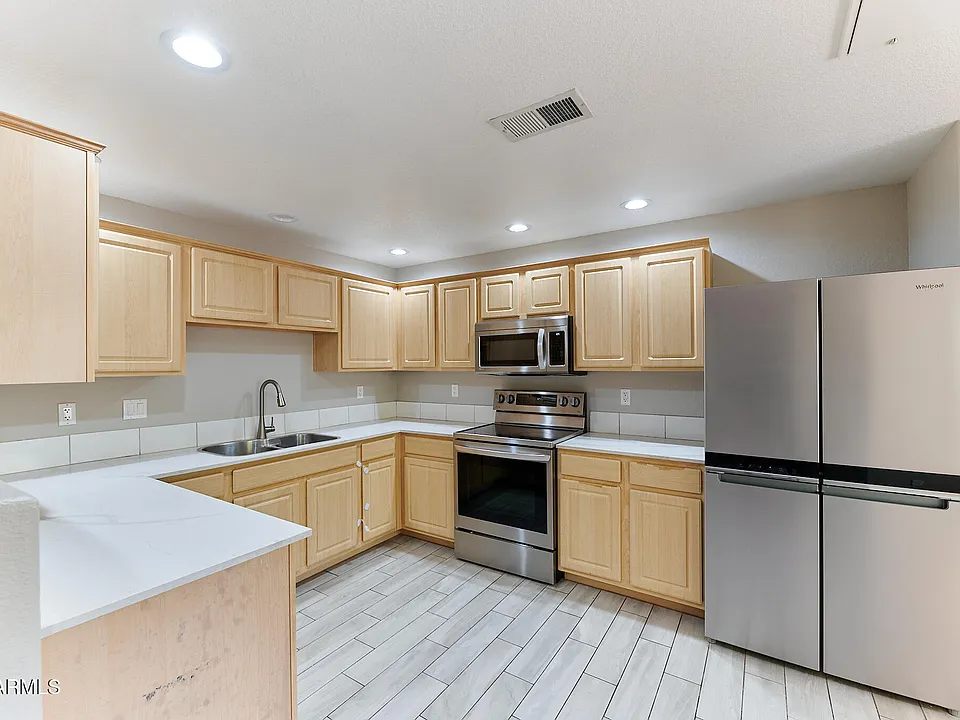 9555 E Raintree Dr #1013