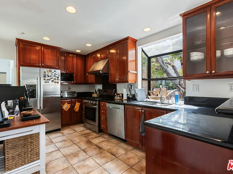 2310 Manning Ave — Photo 14