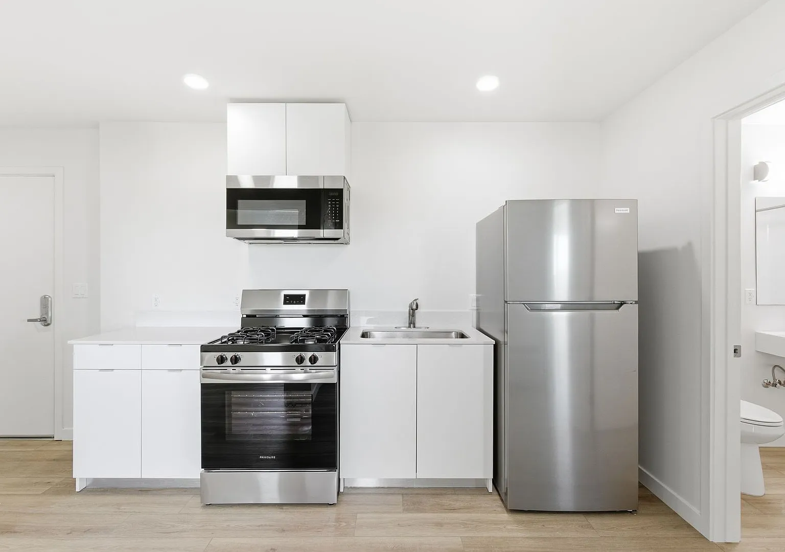 7655 San Pedro Street — Photo 3