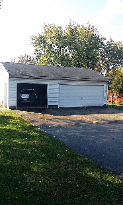 2nd image of 370 Forest Dr