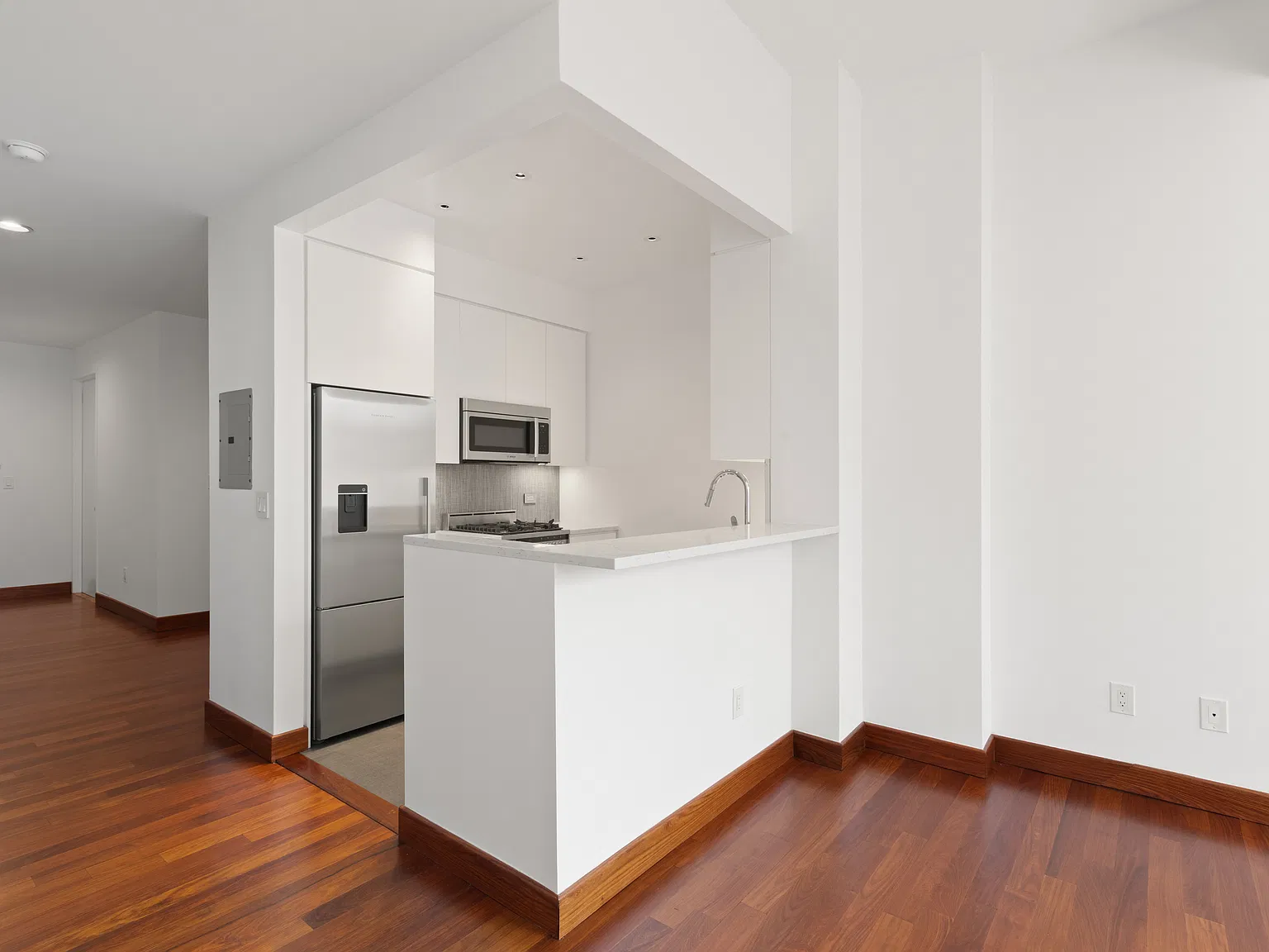 305 East 63rd Street — Photo 2