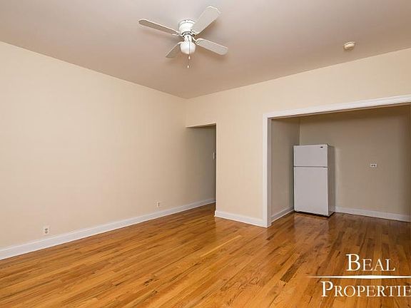 4th image of 540 W Wellington Ave APT 312