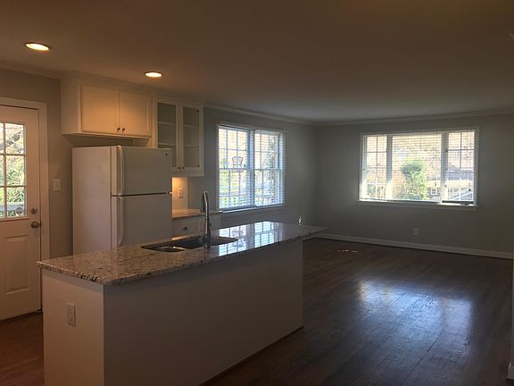 Open Kitchen to Living area
