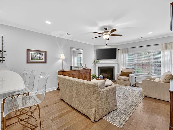 5th image of 328 Scotch Rose Ln