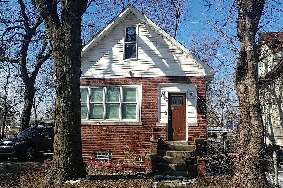 13816 S Emerald Ave photo 1