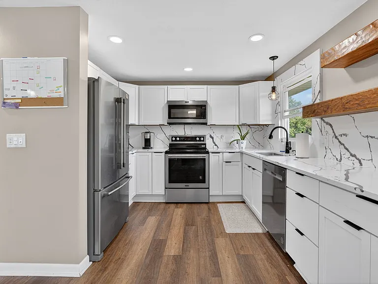 2091 W State Route 102 — Photo 15
