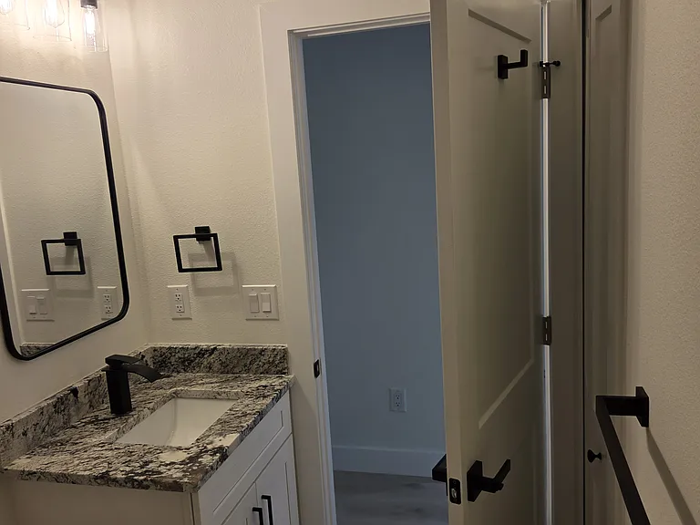 9483 Tacoma Ave — Photo 12