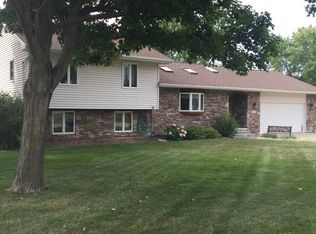 3721 Convair Ln, Cedar Falls, IA 50613