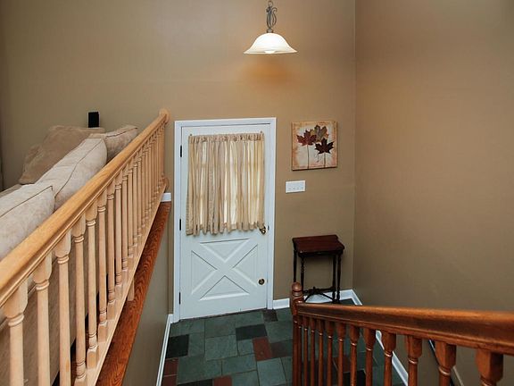 505 forest court-104