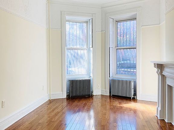3rd image of 23 Saint Marks Ave #3