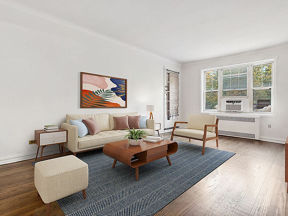 3rd image of 7635 Grand Central Pkwy #1K