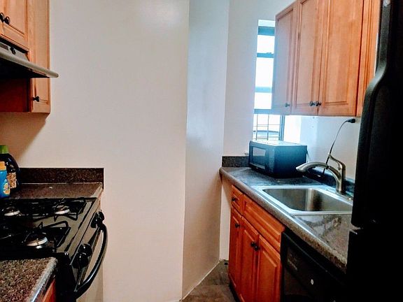 3rd image of 2718 Frederick Douglass Blvd APT 5A
