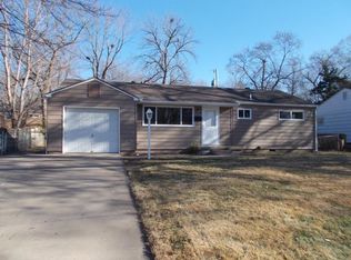7827 Nall Ave, Prairie Village, KS 66208