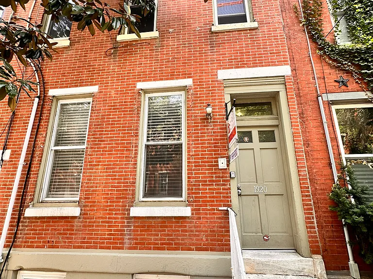 1920 Bainbridge St #1F — Photo 16