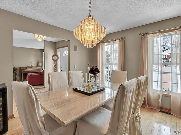 4th image of 30 Willow Ridge Ln