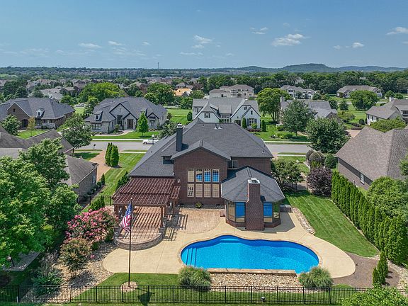2nd image of 1197 Potter Ln