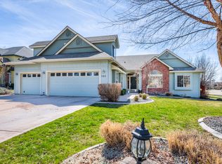 393 E Rockingham Dr, Eagle, ID 83616