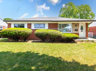 30244 Flanders Ave, Warren, MI 48088