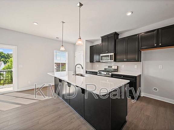 4th image of 9922 Oaklawn Blvd NW