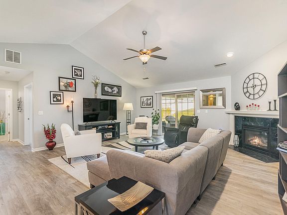 5th image of 2818 Westwind Dr