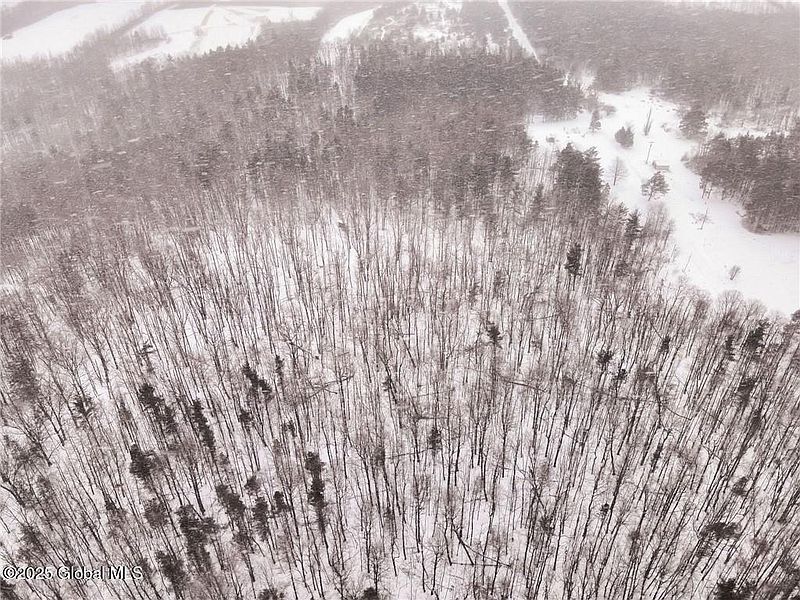 3rd image of L21.126 Roosa Road