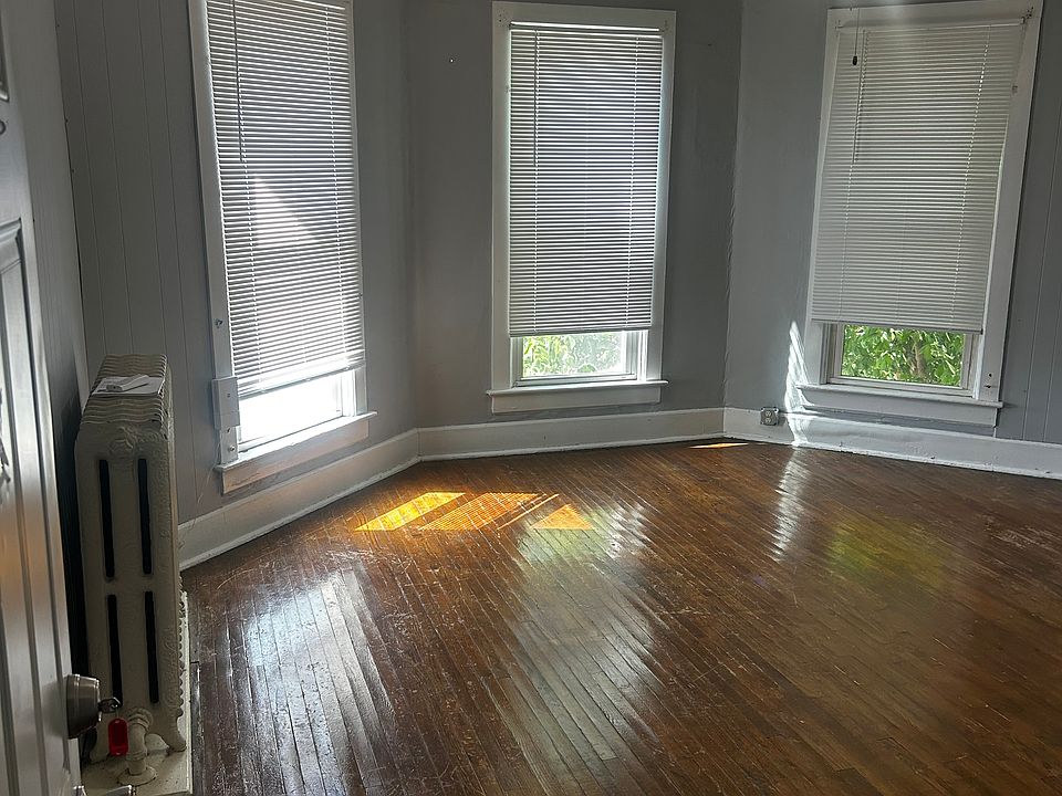 1st image of 1522 S 29th St APT 2