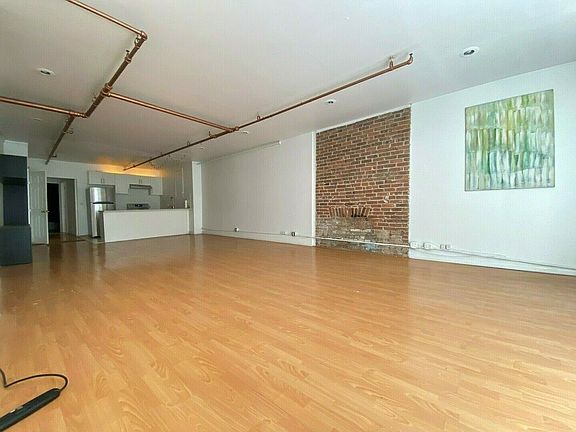 3rd image of 27 W 27th St #3F