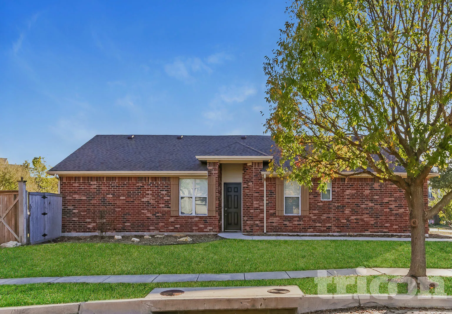 4701 Cedar Springs Dr Fort Worth TX — Photo 1