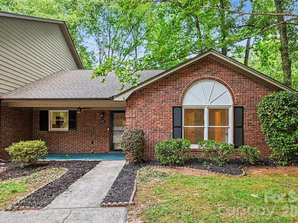 137 Phil Ct, Fort Mill, SC 29715