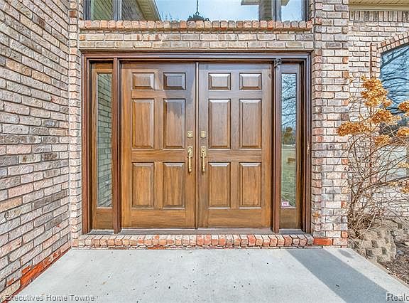 4th image of 3970 Hitchings St