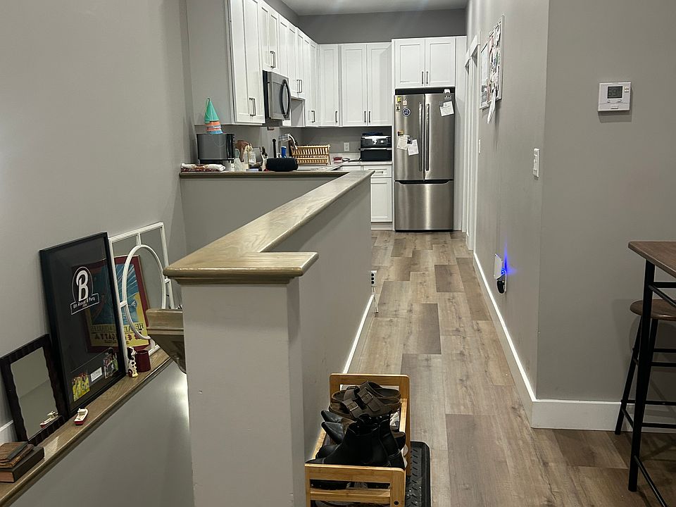 1st image of 230 Silver St #1