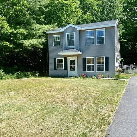 327 W Minot Rd — Photo 1