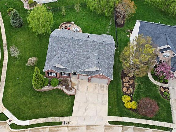 3rd image of 6151 Stone Wolfe Dr