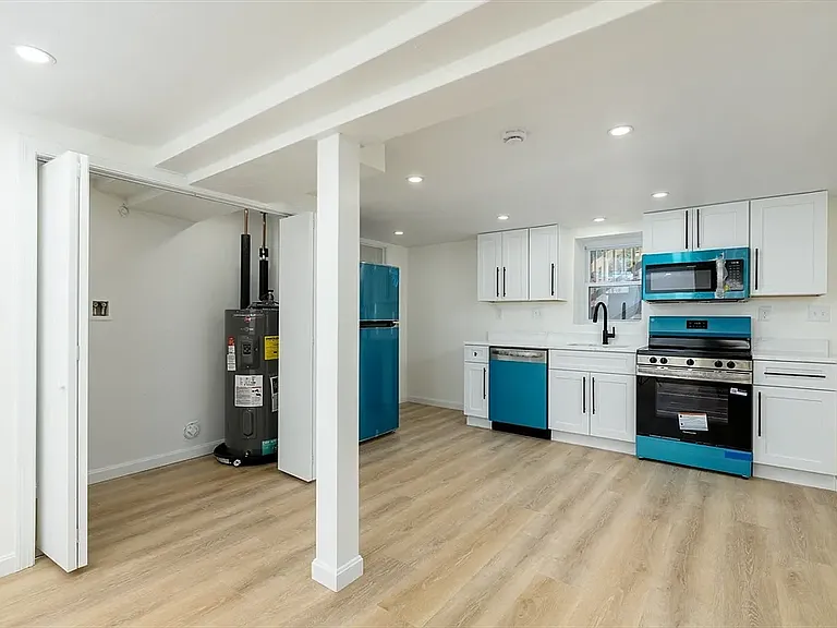 71 Henshaw St #1 — Photo 5