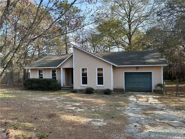 2621 Mellwood Dr, Fayetteville, NC 28306