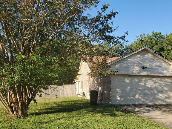 3rd image of 8403 Battleoak Dr