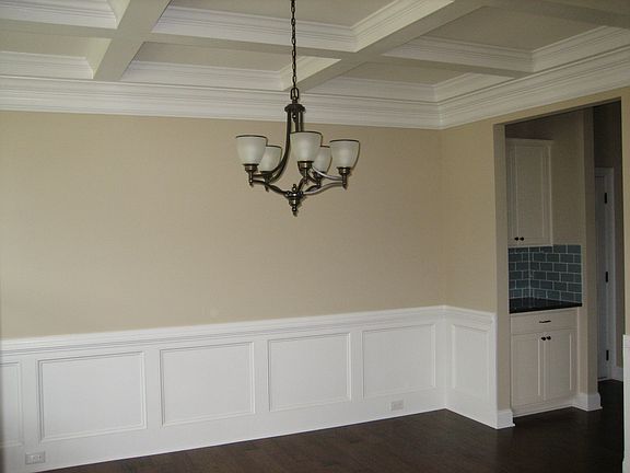 Frml Dining - Coff Ceilings