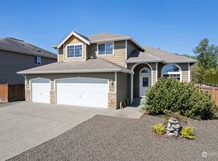 305 Ames St NE, Orting, WA 98360