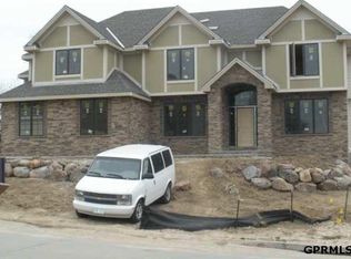 19467 Walnut St, Omaha, NE 68130