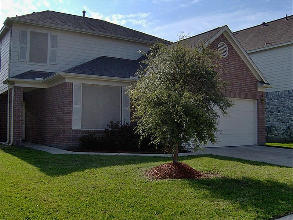 1st image of 2715 Youpon Lake Ct