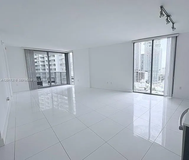 Mybrickell Condo — Photo 3