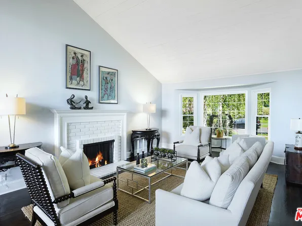 1877 Michael Ln, Pacific Palisades, CA 90272