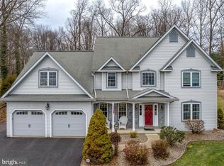 917 Hidden Hollow Dr, Gap, PA 17527