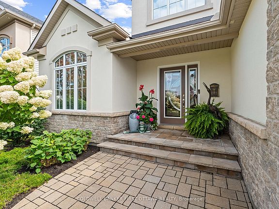 5th image of 6 Blackshire Cir