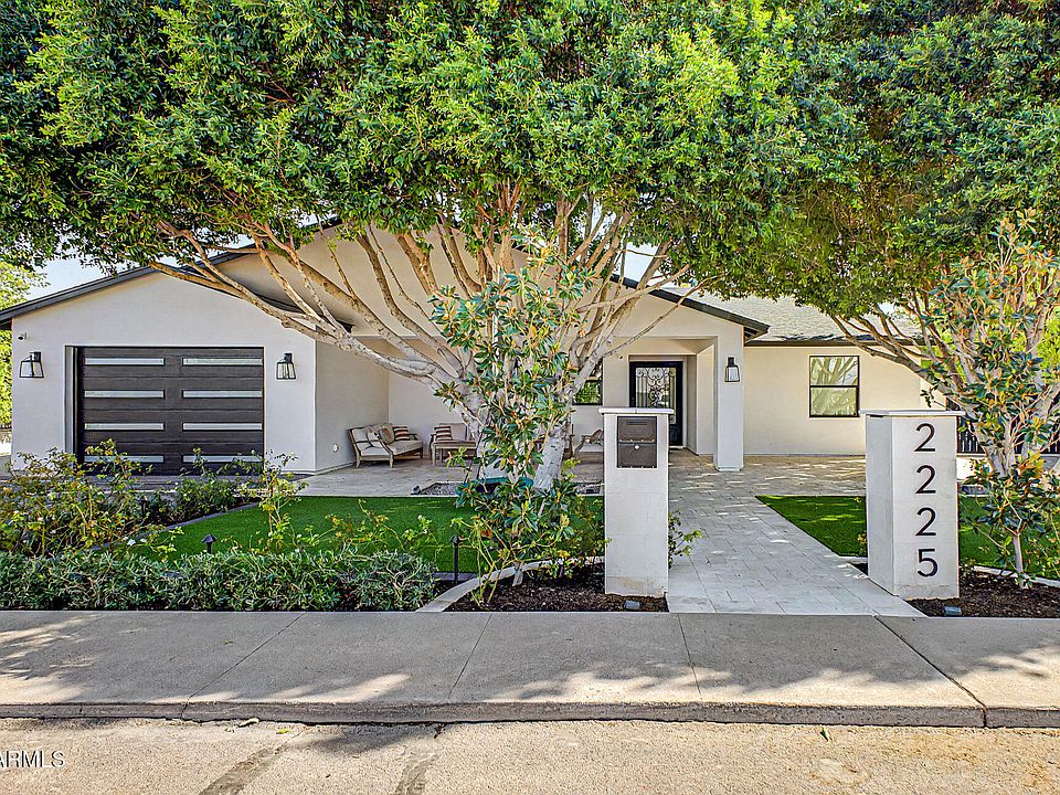 1st image of 2225 E AMELIA Avenue