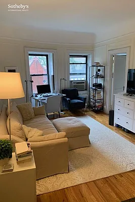 Rented by Sotheby's International Realty | media 9