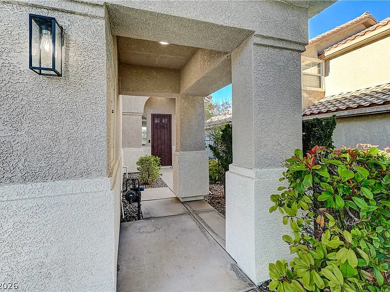1317 Fox Acres Dr — Photo 6