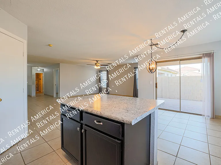 1324 S Mosley Ct — Photo 14