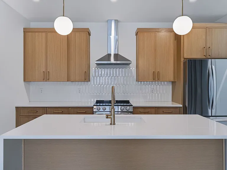 2113 Herman St — Photo 13