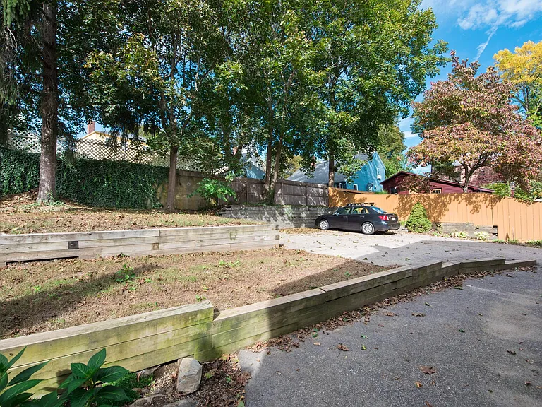 69 Dennett St — Photo 53